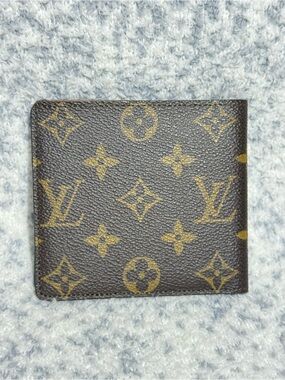Louis Vuitton Monogram Canvas Wallet - Brown/Gold Monogram